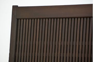 古民具・骨董 ヒノキ材の使い込まれた格子蔵戸(玄関戸)