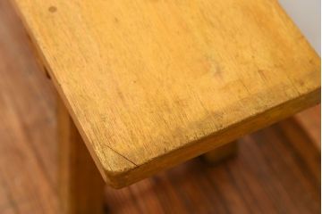 レトロ家具　昭和レトロ 古い木の長椅子(1)(ベンチ、長イス)