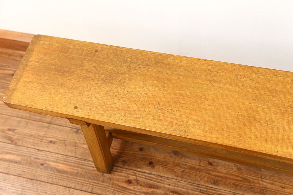 レトロ家具　昭和レトロ 古い木の長椅子(2)(ベンチ、長イス)