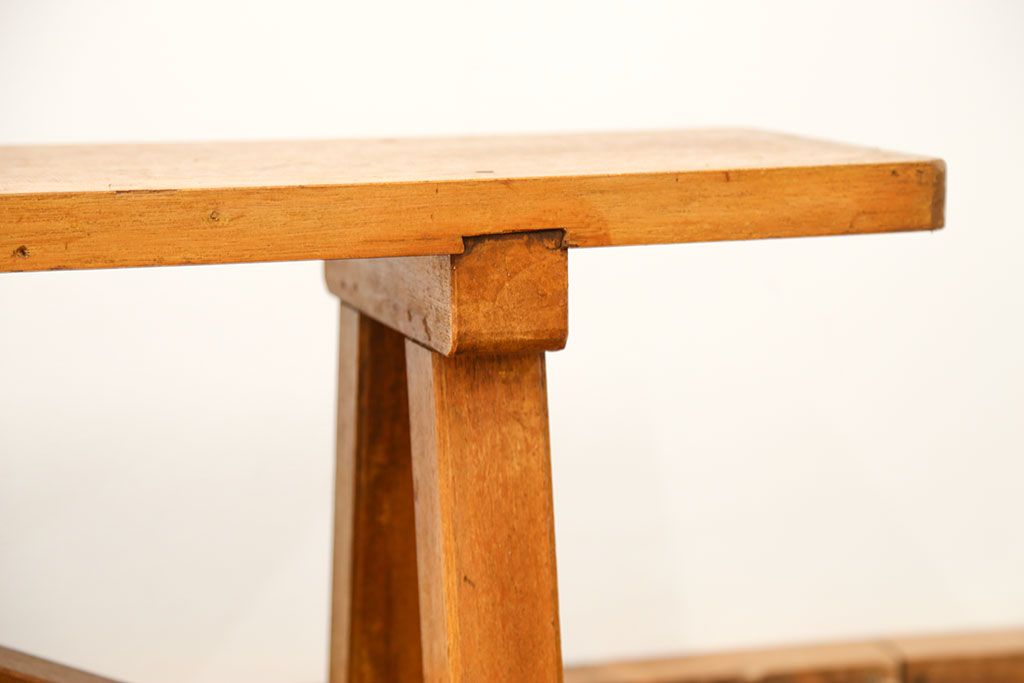 レトロ家具　昭和レトロ 古い木の長椅子(2)(ベンチ、長イス)