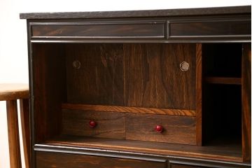 アンティーク家具　アンティーク 前面黒柿材のシックでモダンな脚付きテレビボード(TVボード、ローボード、収納棚)