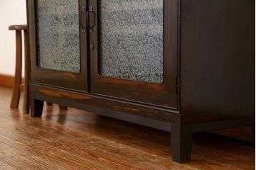 アンティーク家具　古民具・骨董 前面黒柿材のモダンな脚付き結霜ガラスローボード(収納棚、テレビボード)