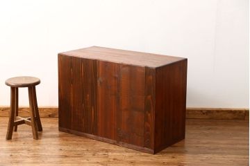 アンティーク家具　アンティーク 小振りなモールガラス収納棚(戸棚)