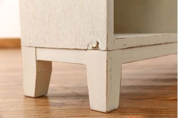 アンティーク家具　アンティークペイント　シンプルな脚付きマス目棚(1)(升目棚・本棚・飾り棚)