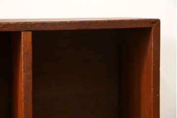 アンティーク家具　アンティーク 古い木の脚付きマス目棚(2)(升目棚、本棚、飾り棚)