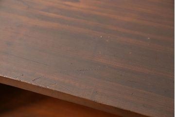 レトロ家具　昭和レトロ 古い木のシンプルな脚付き本棚(飾り棚、書棚、陳列棚)