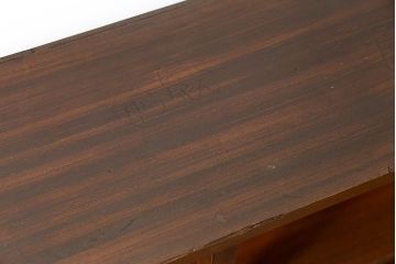 レトロ家具　昭和レトロ 古い木のシンプルな脚付き本棚(飾り棚、書棚、陳列棚)