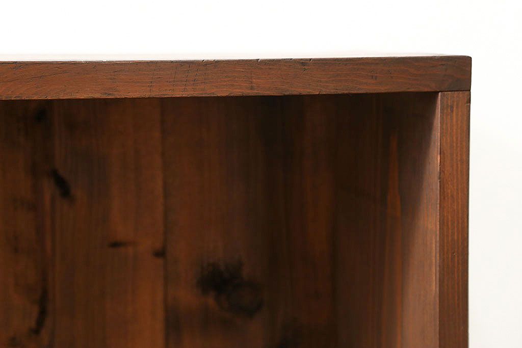 レトロ家具　昭和レトロ 古い木のシンプルな脚付き本棚(飾り棚、書棚、陳列棚)