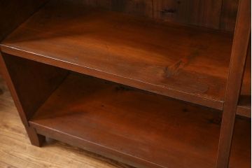 レトロ家具　昭和レトロ 古い木のシンプルな脚付き本棚(飾り棚、書棚、陳列棚)