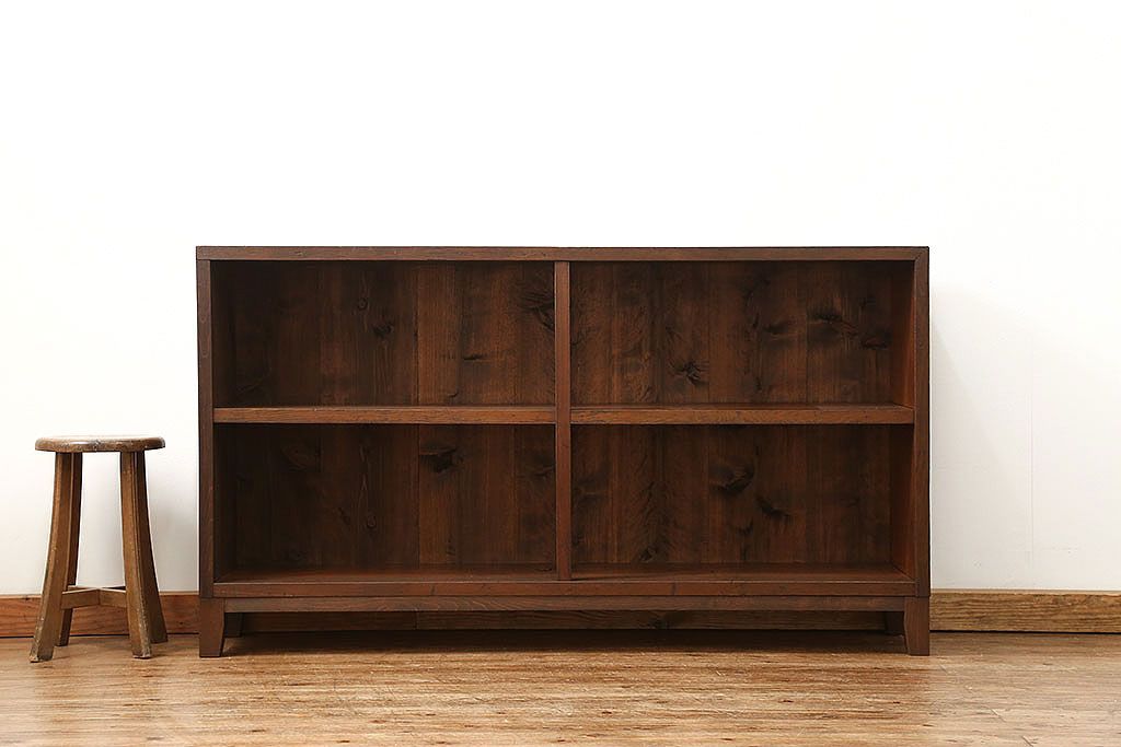 レトロ家具　昭和レトロ 古い木のシンプルな脚付き本棚(2)(飾り棚、書棚、陳列棚)