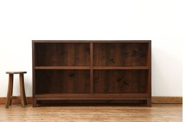 レトロ家具　昭和レトロ 古い木のシンプルな脚付き本棚(2)(飾り棚、書棚、陳列棚)