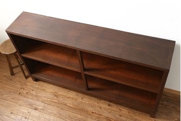 レトロ家具　昭和レトロ 古い木のシンプルな脚付き本棚(2)(飾り棚、書棚、陳列棚)
