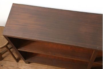 レトロ家具　昭和レトロ 古い木のシンプルな脚付き本棚(2)(飾り棚、書棚、陳列棚)