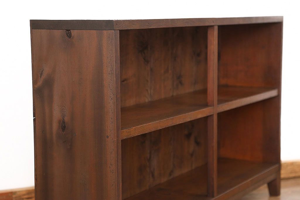 レトロ家具　昭和レトロ 古い木のシンプルな脚付き本棚(2)(飾り棚、書棚、陳列棚)