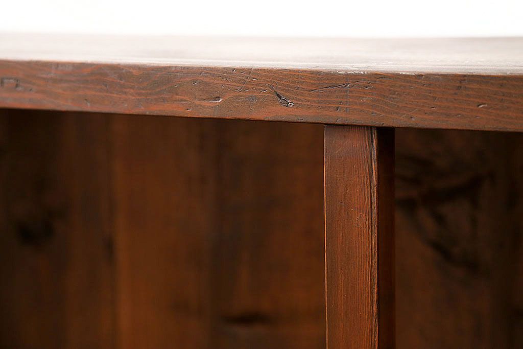 レトロ家具　昭和レトロ 古い木のシンプルな脚付き本棚(2)(飾り棚、書棚、陳列棚)