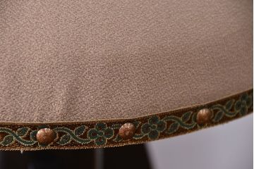 アンティーク家具　アンティーク かわいいデザインの回転スツール(丸椅子、イス)