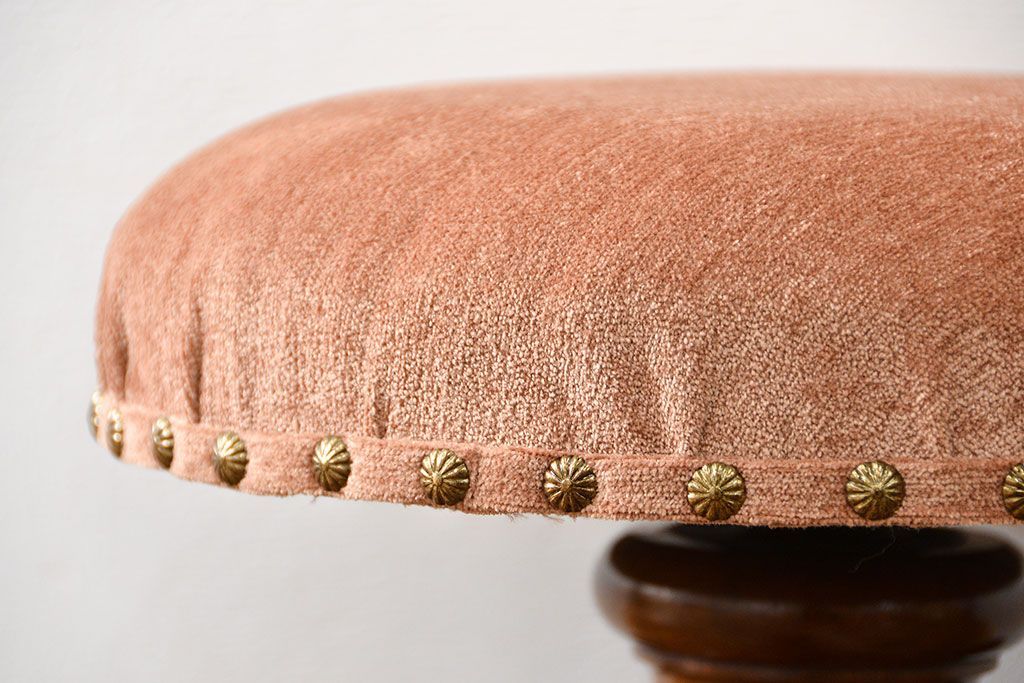 アンティーク家具　アンティーク 古い木のかわいい回転スツール(丸椅子、丸イス)