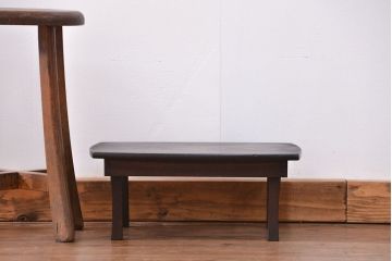 レトロ家具　昭和レトロ 古い木の小さな変わり型ちゃぶ台(テーブル、机)