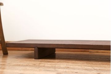 アンティーク家具　古民具・骨董 極厚の一枚板!古い木の裁ち板(作業台・テーブル・ローボード)(1)
