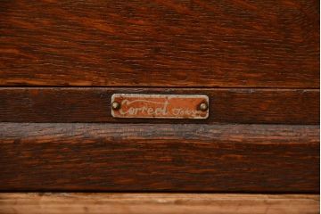 アンティーク家具　アンティーク 古いナラ材の両面使いの四段小引き出し