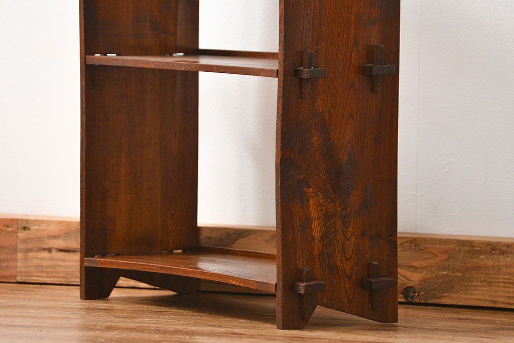 アンティーク家具　アンティーク 古い栓材の小さなかわいい本棚(飾り棚、ブックシェルフ)