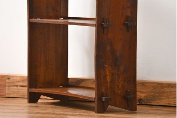 アンティーク家具　アンティーク 古い栓材の小さなかわいい本棚(飾り棚、ブックシェルフ)