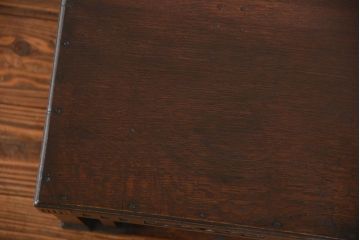 アンティーク雑貨　大正ロマン 古いナラ材の小振りで上品な花台(サイドテーブル)