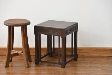 アンティーク雑貨　大正ロマン 古いナラ材の小振りで上品な花台(サイドテーブル)