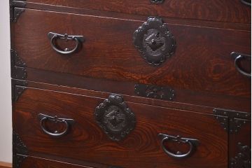 アンティーク家具　古民具・骨董 上手物!漆のキレイな前面欅材玉杢 二段重ね仙台箪笥