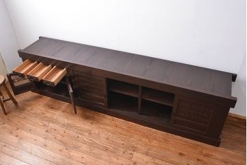アンティーク家具　古民具・骨董 特大 九尺水屋箪笥 ローボード(テレビボード、テレビ台、キャビネット、収納棚)