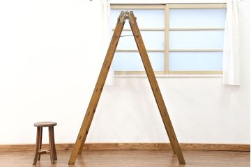 昭和レトロ 古いナラ材の大きな木製脚立(ステップ、ラダー)
