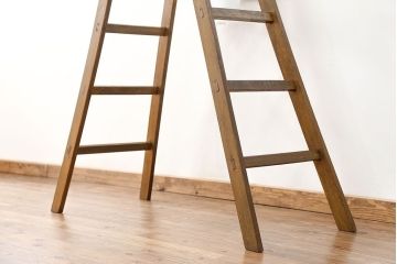 昭和レトロ 古いナラ材の大きな木製脚立(ステップ、ラダー)