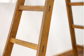 昭和レトロ 古いナラ材の大きな木製脚立(ステップ、ラダー)