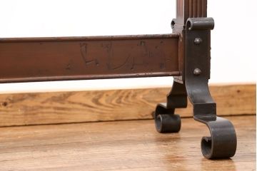 アンティーク雑貨　イギリスビンテージ 小振りなかわいらしいハンガーラック