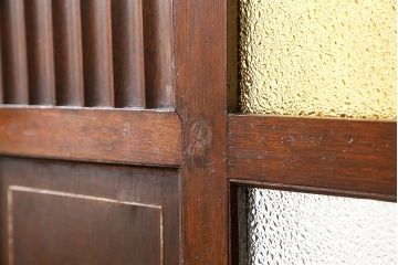 アンティーク雑貨　古い酒屋の色ガラス入りアンティーク衝立て(看板付き、ノベルティー、キリンビール)