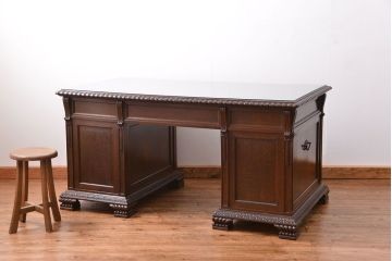 アンティーク家具　アンティーク 国産 イギリス風 重厚な高級プレジデントデスク(テーブル、作業台)