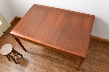 ヴィンテージ家具　ビンテージ デンマーク製　北欧ダイニングテーブル(エクステンションテーブル、北欧ビンテージ)