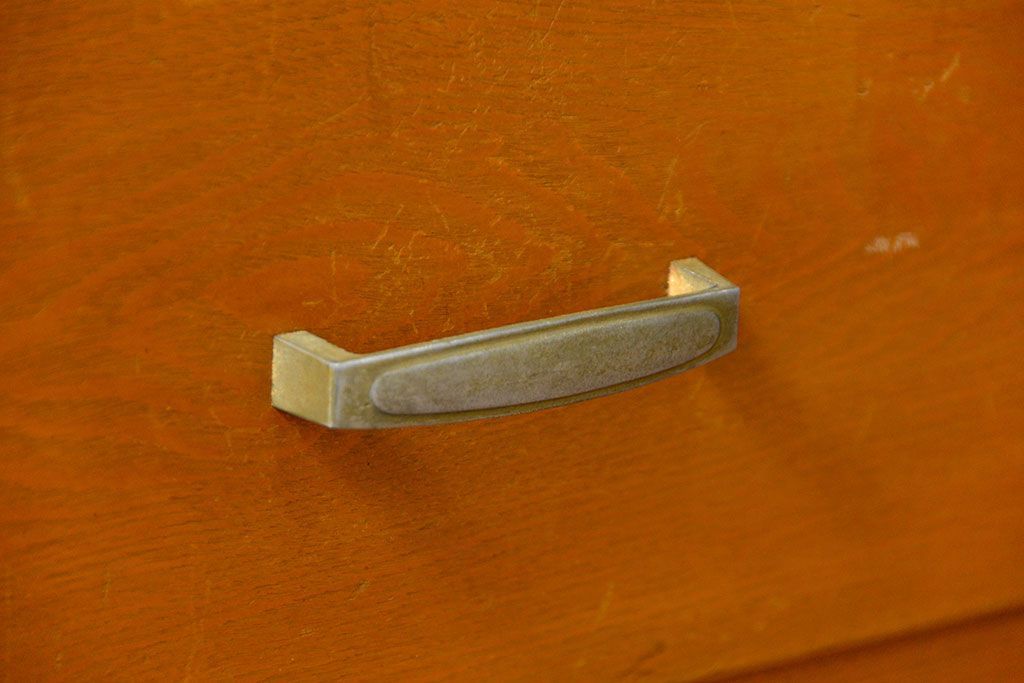 レトロ家具　昭和レトロ シンプルなデザインの縦型チェスト(引き出し、ドロワー)