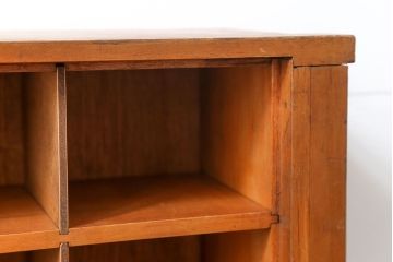 レトロ家具　昭和レトロ 1970年代　小振りな壁掛けマス目棚(飾り棚、ウォールラック)