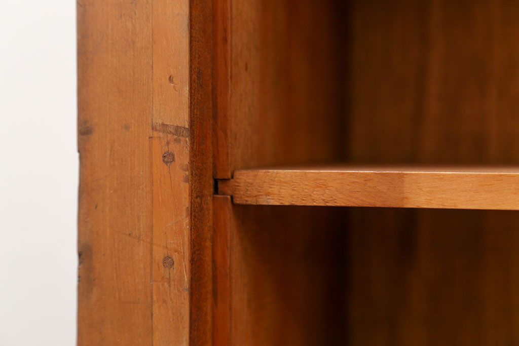 レトロ家具　昭和レトロ 1970年代　小振りな壁掛けマス目棚(飾り棚、ウォールラック)