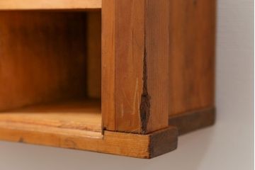 レトロ家具　昭和レトロ 1970年代　小振りな壁掛けマス目棚(飾り棚、ウォールラック)