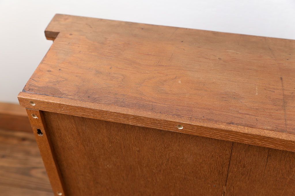 レトロ家具　昭和レトロ 1970年代　小振りな壁掛けマス目棚(飾り棚、ウォールラック)