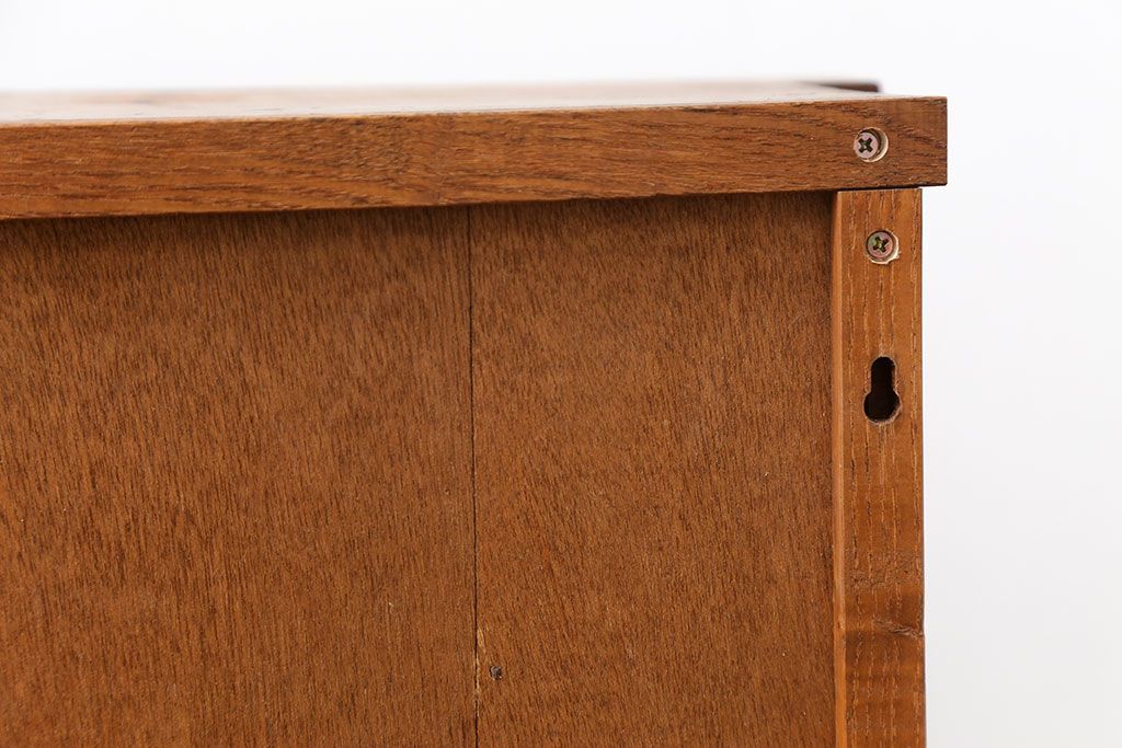 レトロ家具　昭和レトロ 1970年代　小振りな壁掛けマス目棚(飾り棚、ウォールラック)