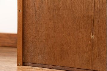 レトロ家具　昭和レトロ 1970年代　小振りな壁掛けマス目棚(飾り棚、ウォールラック)