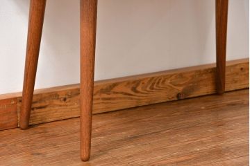 レトロ家具　アンティーク 天板一枚板!古材を使ったレトロなスクエア型センターテーブル(小)(1)
