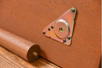 レトロ家具　ラフジュ工房オリジナル 天板一枚板!古材を使ったレトロなスクエア型センターテーブル(小)(2)