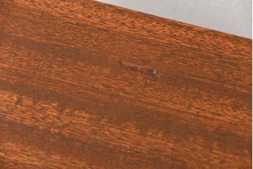 レトロ家具　昭和レトロ 天板一枚板!古材を使ったレトロなスクエア型アンティークセンターテーブル