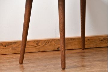 レトロ家具　昭和レトロ 天板一枚板!古材を使ったレトロなスクエア型アンティークセンターテーブル