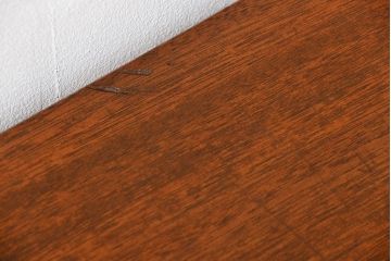 レトロ家具　ラフジュ工房オリジナル 天板一枚板!古材を使ったレトロなスクエア型センターテーブル(小)(4)