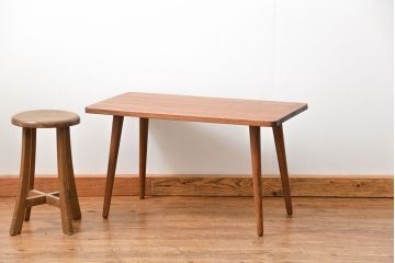 レトロ家具　ラフジュ工房オリジナル 天板一枚板!古材を使ったレトロなスクエア型センターテーブル(小)(4)